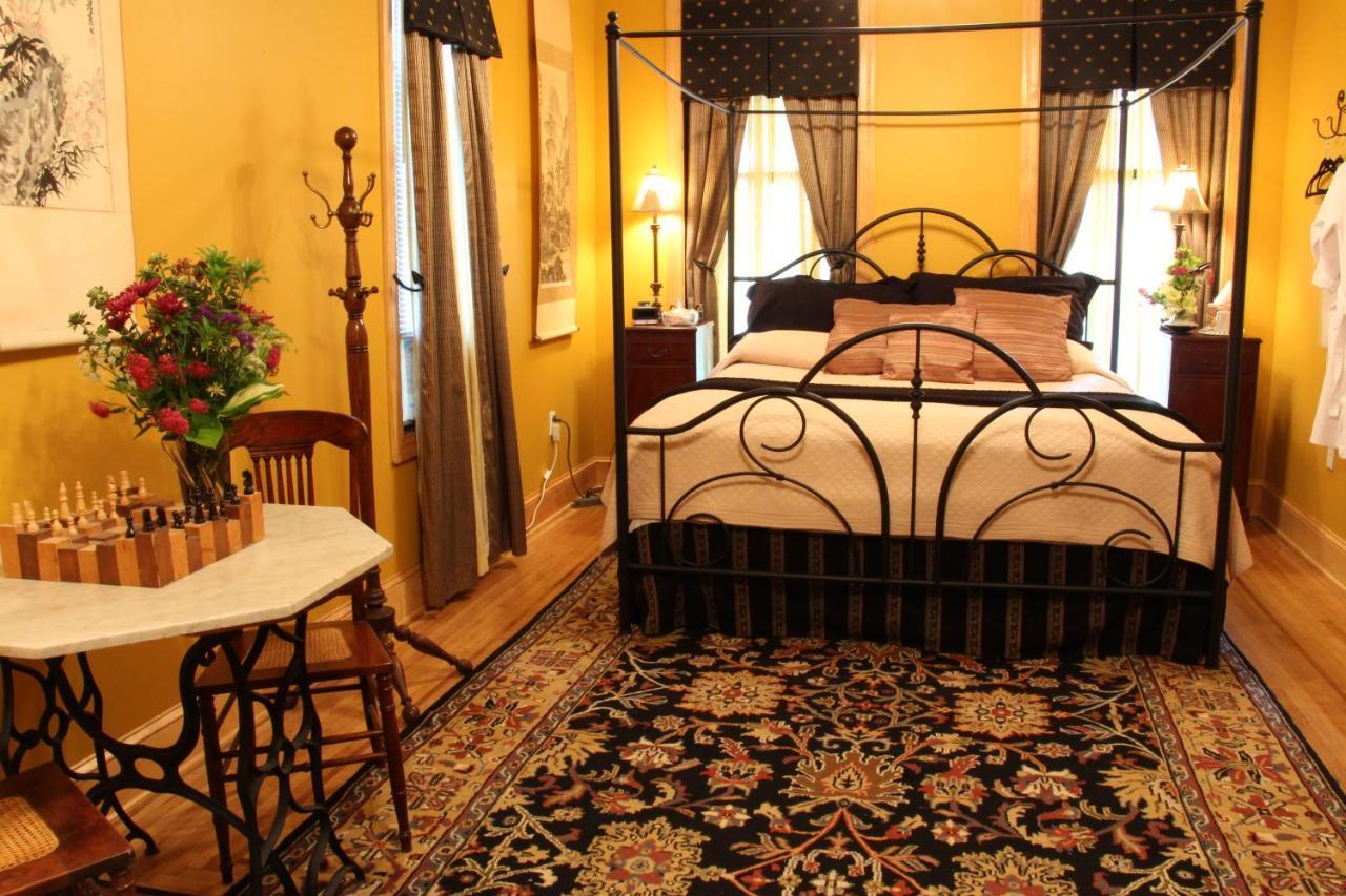 Amethyst Bed & Breakfast